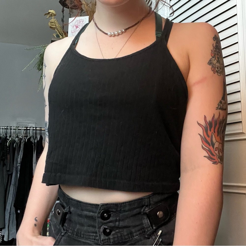 ribbed black tank